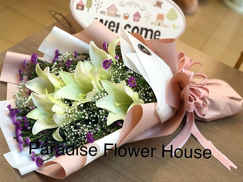 TH 10 Marrie Carie Bouquet  